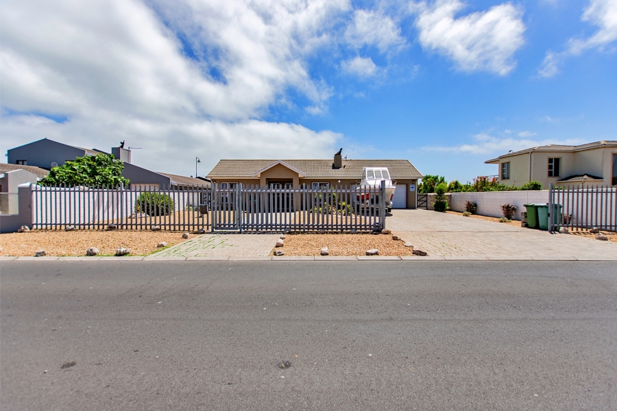 3 Bedroom Property for Sale in Country Club Western Cape